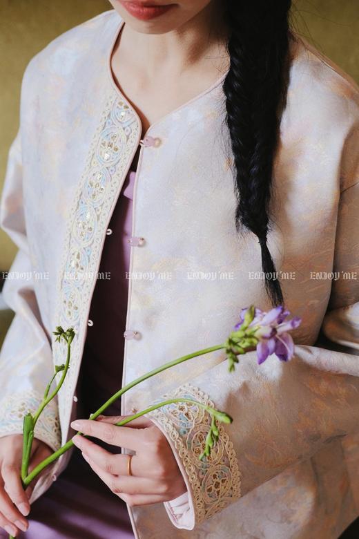 【门店同款】ENJOY春季云敛-春光推盏满城春外套 161848117 商品图3