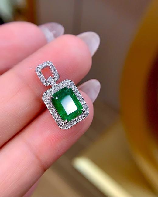 1.9ct刻面祖母绿吊坠 商品图1