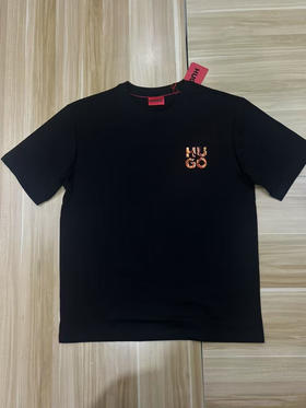 原单正品BOSS纯色Logo印花圆25新款男士印花时尚休闲圆领短袖T恤 S-XXL
黑色白色