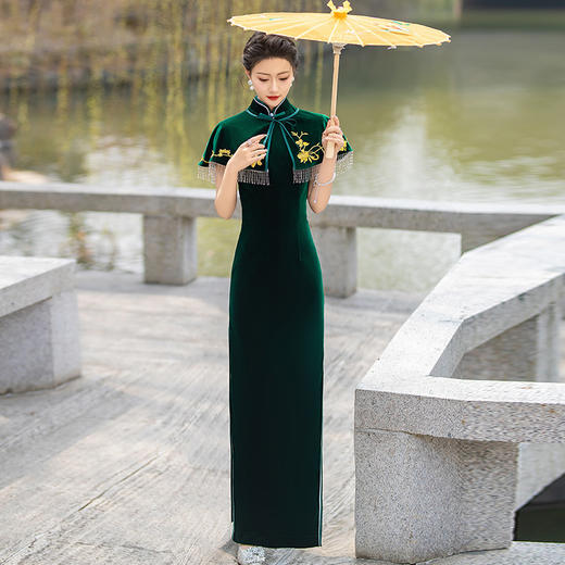 年轻复古改良修身披肩旗袍YD2406 商品图1