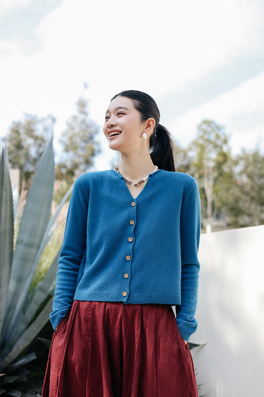 绽放旅行女装214朵/2025春季羊毛开襟针织衫复古文艺透气短款外套 商品图5