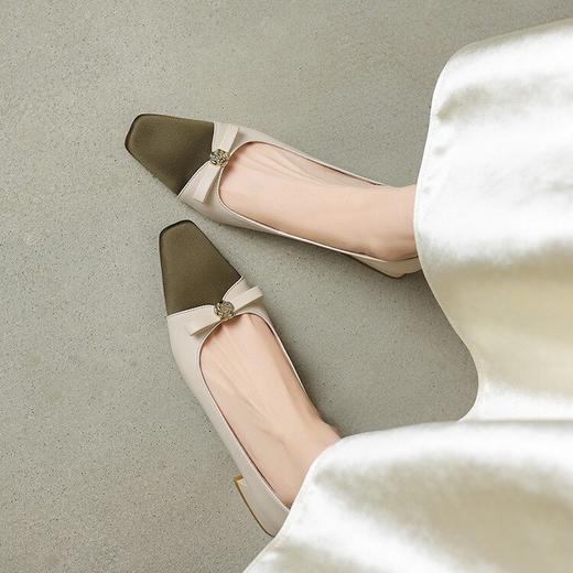 【预售5天】经典小香风中跟拼色，高跟鞋蝴蝶结浅口女式单鞋WC&M3070 商品图2