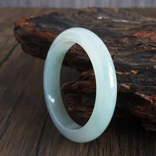 【天然正品】A货翡翠天然收藏级正桩无纹裂糯冰种晴水55号翡翠手镯女士现售价：13800！250225NJS10 商品图5