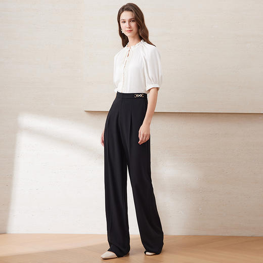 EITIE爱特爱复古连肩泡泡袖显瘦珠光缎面白色上衣夏新款B2509602 商品图3