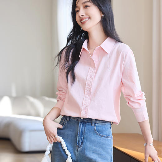 VICTORIA&VERA春季“极简多巴胺”治愈系全棉亲肤简约百搭小马刺绣通勤微透衬衫 商品图1