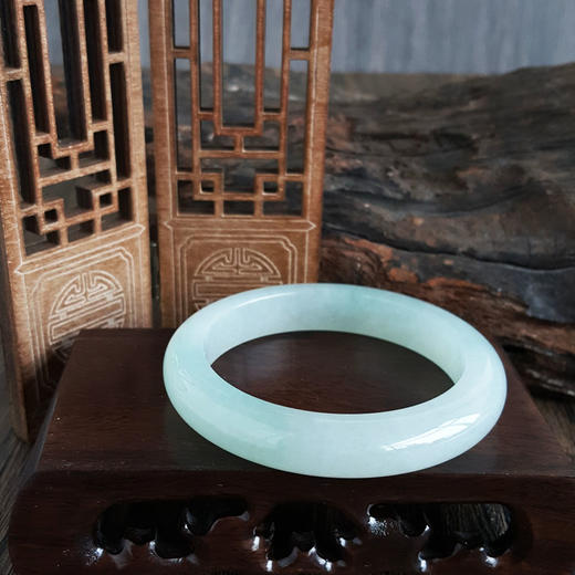 【天然正品】A货翡翠天然收藏级正桩无纹裂糯冰种晴水55号翡翠手镯女士现售价：13800！250225NJS10 商品图6