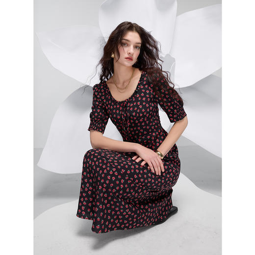 三彩2025春季新款玫瑰印花连衣裙法式浪漫长裙木耳边S 商品图1