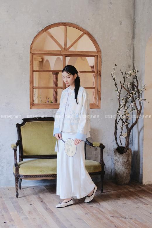 【门店同款】ENJOY春季云敛-春光推盏花集中式外套 161848070 商品图3