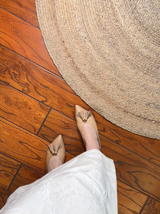 花痴推荐！超爱的小众美鞋——皮料选自意大利🇮🇹进口超柔胎牛反绒、小羊皮！线条独特流畅、满满时髦自由感！穿感舒适细腻、鞋型精致秀气，上脚气质感满满、复古高级｜三色任选 商品图12