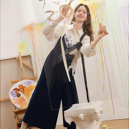 两三事梵高文艺 驭马漫游 2025春季新款动物贴布绣不对称背带裤女 商品图2