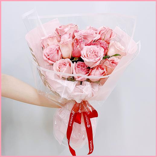 怦然心动丨19枝粉玫瑰花束 商品图0