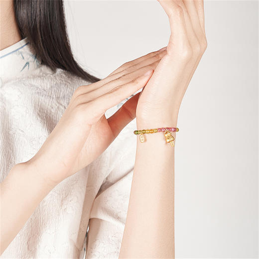 大英博物馆 巴斯特系列碧玺彩虹色福运年年 手链 商品图1