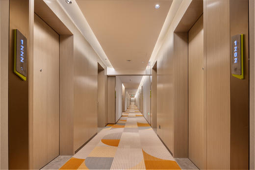 （顺义）¥569抢，希尔顿惠庭酒店：灵动房一晚+顺义虎乐园一大一小门票+小动物投喂包【联系在线客服预约，不接受空降】 商品图2