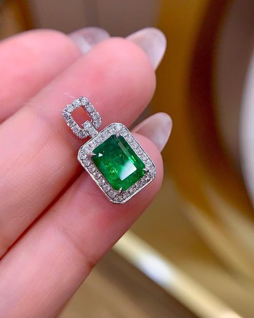 1.9ct刻面祖母绿吊坠 商品图0