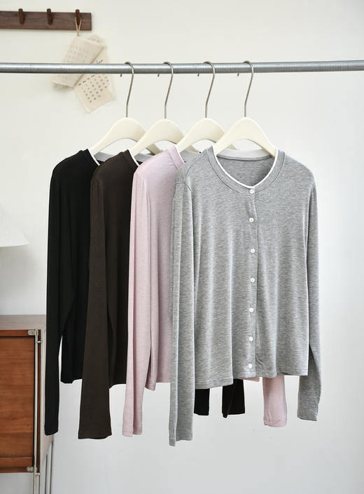 【MIU系法式圆领撞色开衫】韩系女神风格，上身秒变纸片人，进口莱赛尔+醋纤+美利奴羊毛面料，触感亲肤，4色任选，通勤休闲都适配长裤/长裙/短裤/短裙随便搭 商品图5