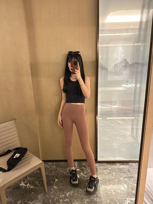 点此购买 lulu露露AlignTM系列女士瑜伽裤裸感裤 yw 310377 商品图7