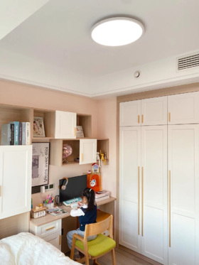 👧9平书房如何改造，房间虽小也是一应俱全了。