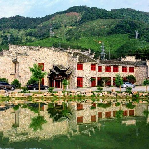 【寻李白诗中的皖南春色】安徽宣城泾县桃花潭畔诗画山水酒店度假￥568起/双人2晚 ，依山而建、傍水而生的徽派度假 商品图1