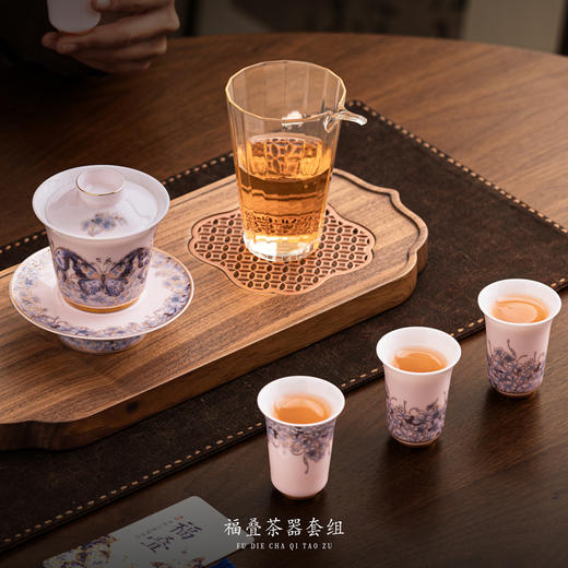 【福气重叠 好运连连】福叠·茶器套组/冰种玉瓷茶具套组，徐建勇大师签章 品质保证，凝脂似玉 细腻莹润，堆金工艺 触感立体，精美包装 gao端豪礼 商品图3