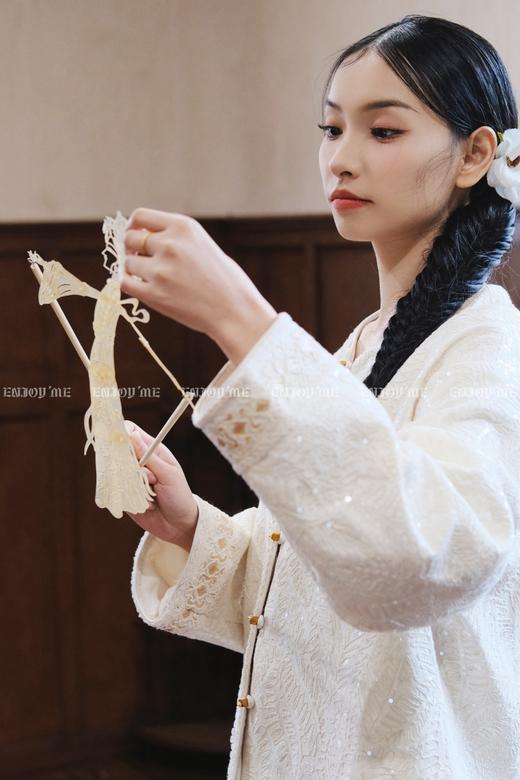 【门店同款】ENJOY春季云敛-春光推盏白茶清欢中式外套 161908335 商品图8