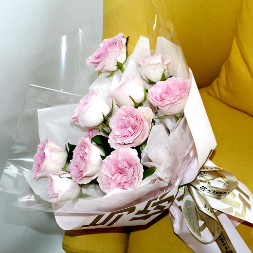 微甜星球丨11枝粉玫瑰花束 商品图3