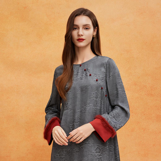 QE823斯尔丽25春季新款独家印花高腰拼接丝绒修身放摆净色长连衣裙 商品图4