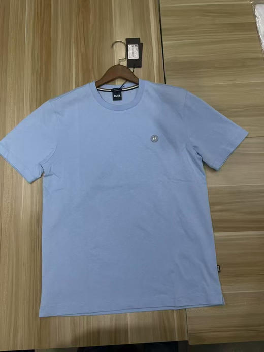 原单正品BOSS男士新款圆领短袖T恤衫纯棉T恤徽标圆领套头短袖T恤 男款 
S码 M码。L码。XL码。XXL码
 天兰色。黑色。白色 商品图1