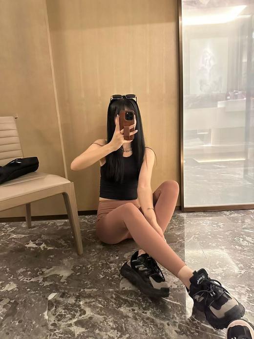 点此购买 lulu露露AlignTM系列女士瑜伽裤裸感裤 yw 310377 商品图6