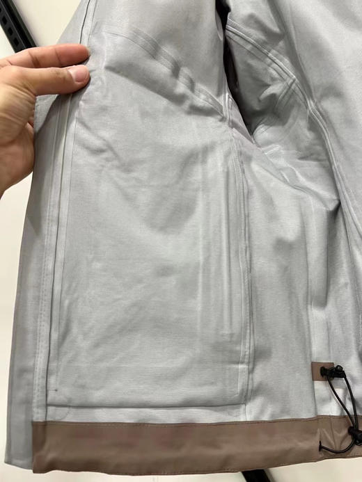 正品KOLON SPORT 可隆户外休闲 运动  徒步冲锋衣连帽款式  有效防风防雨
男款  M～XXL 现货即发 商品图7