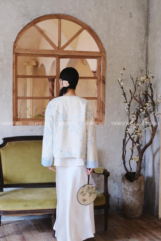 【门店同款】ENJOY春季云敛-春光推盏花集中式外套 161848070 商品图2