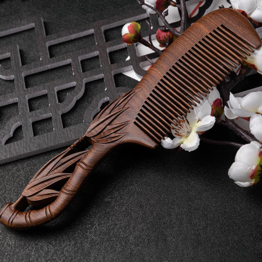 【经典】非遗传承 · 一心木梳 精雕木梳子檀木梳不带静电不伤发按摩养发荣获多项殊荣礼盒装送礼 商品图1