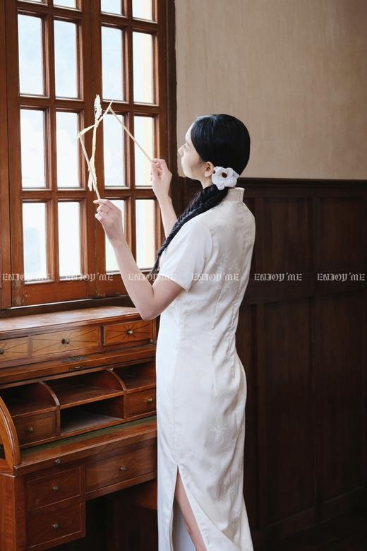 【门店同款】ENJOY春季云敛-春光推盏白玉兰山中式旗袍 162146310 商品图1