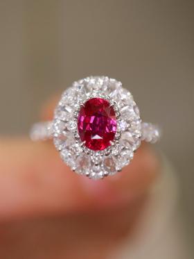 1.03ct刻面红宝石戒指