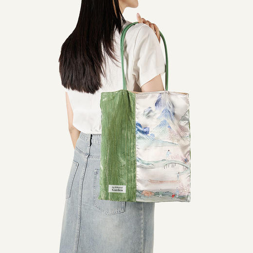 大英博物馆 桃花源记系列 丝绒拼接轻便 单肩包 商品图1