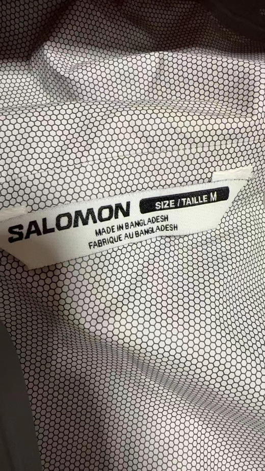 正品萨洛蒙2.5L 防水夹克，冲锋衣。
两个色，尺码S-XXL，产地:孟加拉
原价1598 商品图13