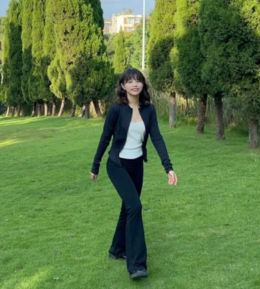 老米优品🎈推荐！福利~~2个款！lulu同款《原纱弹力瑜伽裤系列》健身，瑜伽，日常穿搭王炸神裤！ 商品图2