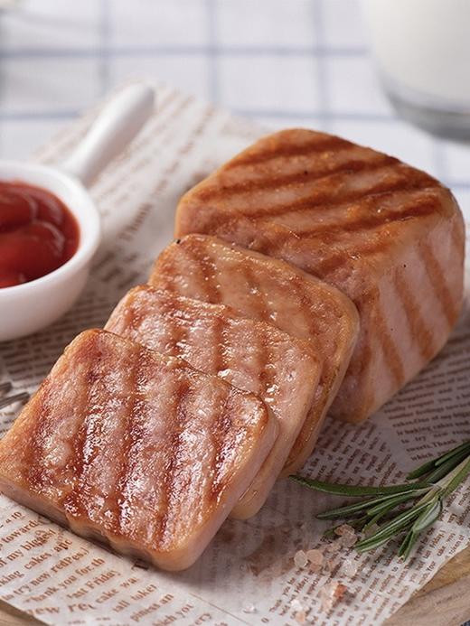 加赠2片午餐肉肠！【王家渡午餐肉】原味/泰国香米味 米其林星级工艺 低温慢煮 工艺锁鲜 肉质鲜嫩多汁 火锅料理三明治必备！ 商品图0