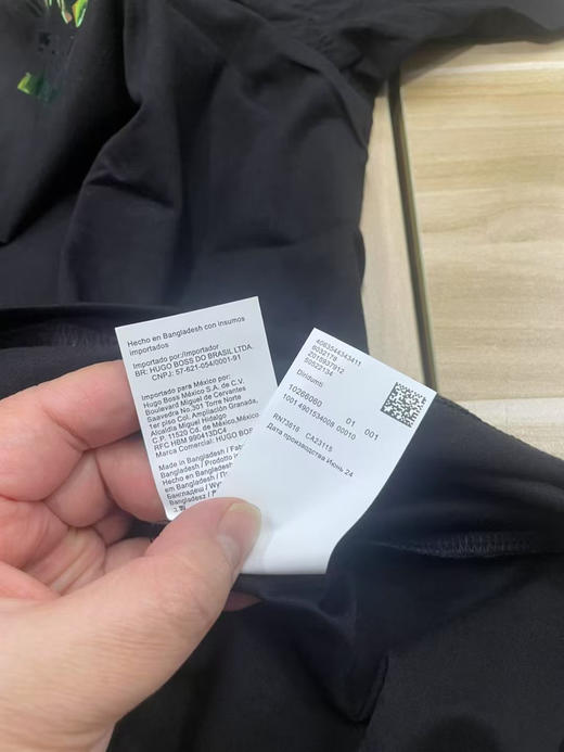 原单正品BOSS纯色Logo印花圆25新款男士印花时尚休闲圆领短袖T恤 S-XXL
黑色白色 商品图6