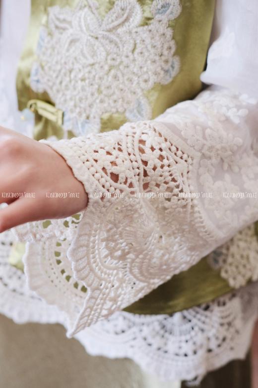 【门店同款】ENJOY春季云敛-春光推盏花想容蕾丝上衣 162146264 商品图1