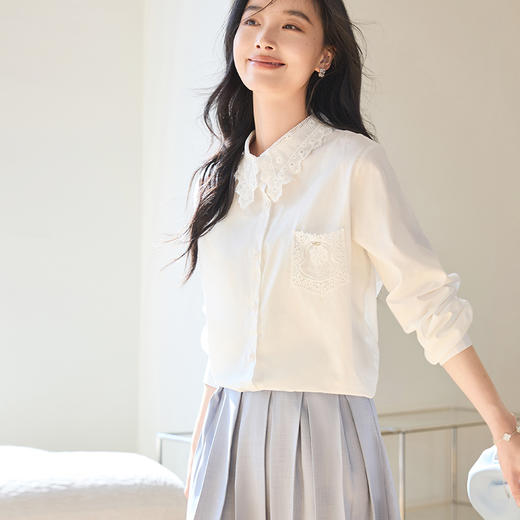 VICTORIA&VERA春季“素樱物语”系列复古法式优雅风白色蕾丝翻领口袋衬衫 商品图4