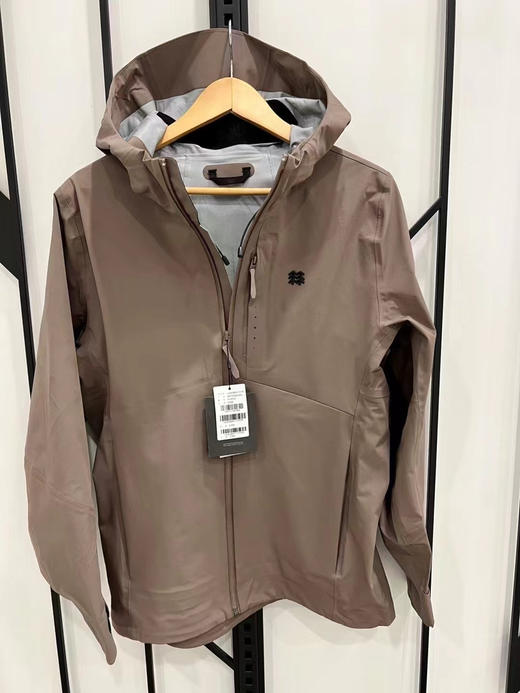 正品KOLON SPORT 可隆户外休闲 运动  徒步冲锋衣连帽款式  有效防风防雨
男款  M～XXL 现货即发 商品图5