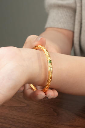 【哪吒同款乾坤圈手镯】古法沙金工艺 纹理细腻精致么完美复刻哪吒的乾坤圈~华而不炫的中式美学，只显贵气不显俗气ソ沙金工艺更耐磨，更显高级!独属于你的专属品味