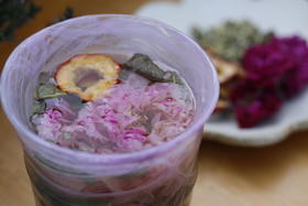 玫瑰×山楂×荷叶的消脂茶