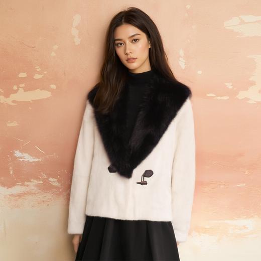 水貂绒皮草外套；短款大翻领 商品图2