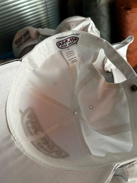 日单正品棒球帽，情侣款男女都好带。帽围55-58
原价3500日元 商品图5