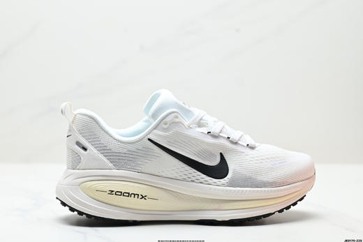 耐克NIKE VOMERO 18舒适减震防滑低帮休闲运动跑步鞋HM6803-101男女鞋 商品图0