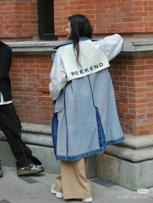 国内现货 ！MaxMara 超酷双面牛仔风衣it36码，折扣3299元，必须入手的一个爆款单品。 商品图6