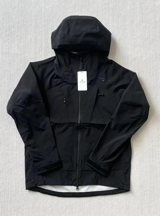 正品日单Snow Peak 雪峰 x TONEDTROUT 联名款海外限定 户外钓鱼连帽冲锋衣夹克，男女同款

颜色：黄色 黑色
尺码：s m l xl
原价57200日元 商品图2