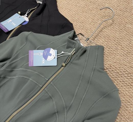 点此购买 lulu露露春秋季户外健身立领女士瑜伽服外套 zc 310673 商品图7