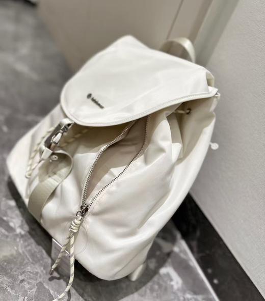 lulu原单钱袋收口超轻防水双肩包 商品图9